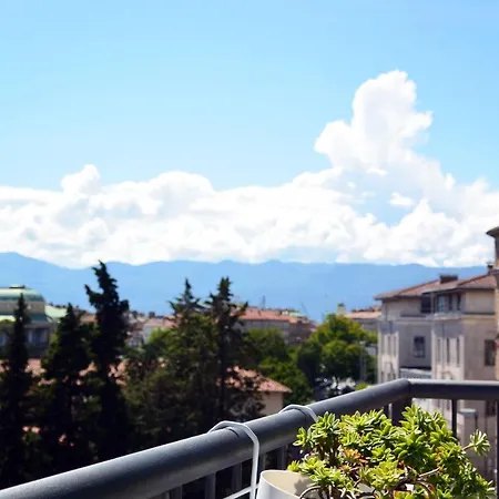 Center Vibes Lux Apartment Rijeka Exterior photo