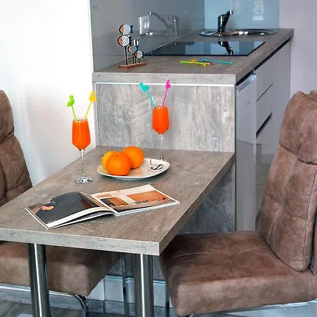 Center Vibes Lux Apartment Rijeka Exterior photo
