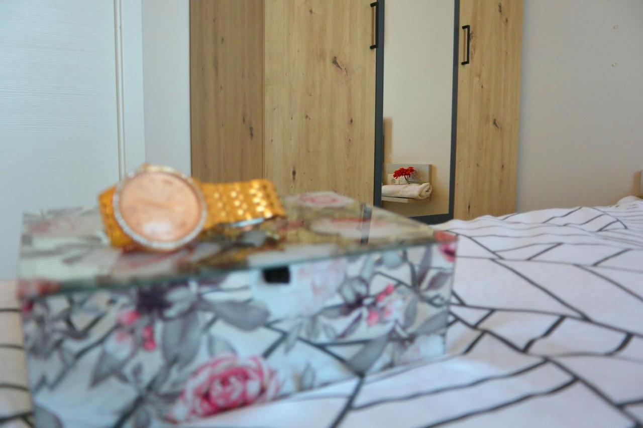 Center Vibes Lux Apartma *